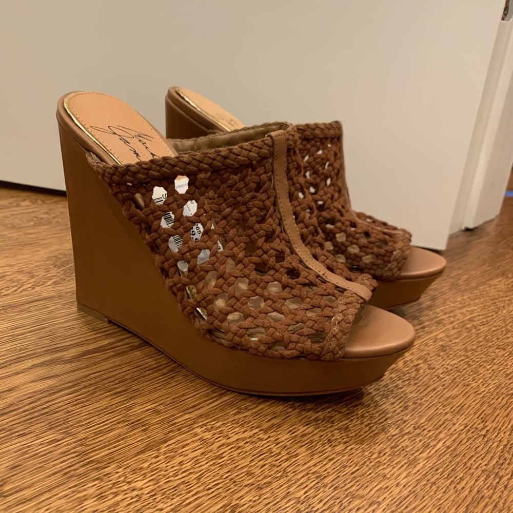 Badgley Mischka Brown Woven Leather Platform Wedge Sandals